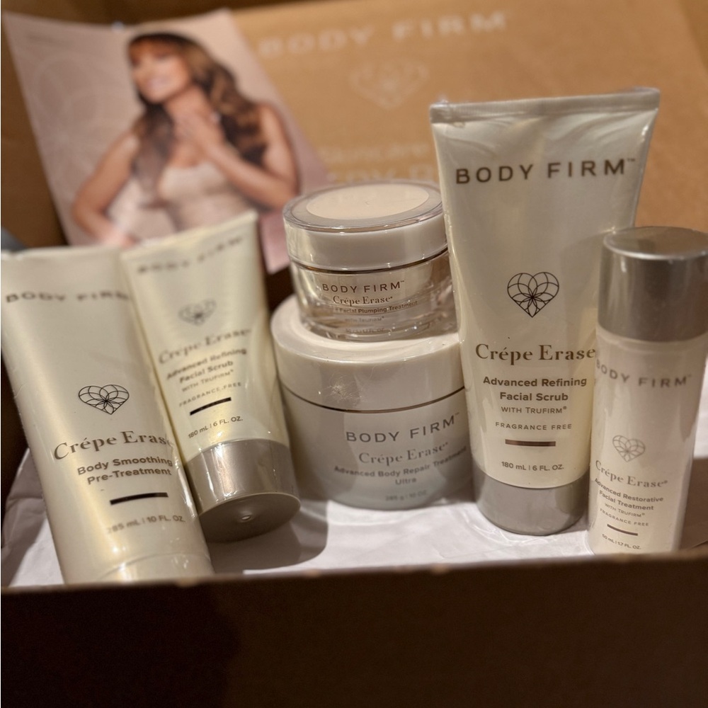 Crêpe Erase Full-Size Skincare Set Cream